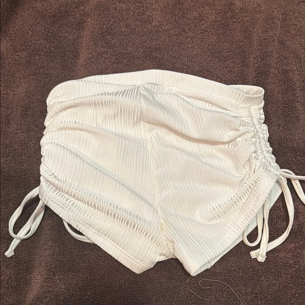 White Ruched Bikini Set - Picture 5 of 5